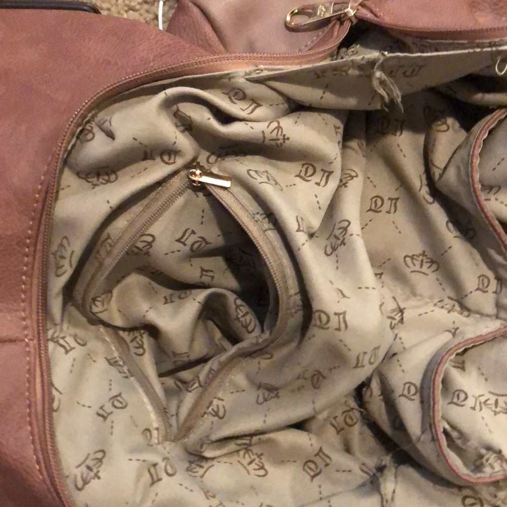 Purse - Picture 8 of 15